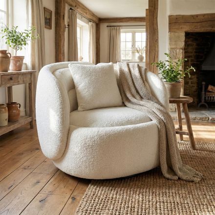 Tulip Blossom Boucle Swivel Lounge Armchair in Soft Butter Cream